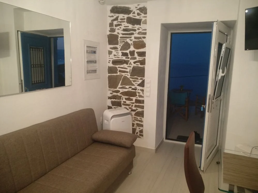 ΕΝΟΙΚΙΑΖΟΜΕΝΑ ΔΩΜΑΤΙΑ ΞΕΝΟΔΟΧΕΙΟ ΟΙΝΟΥΣΣΕΣ OINOUSSES-ROOMS.GR