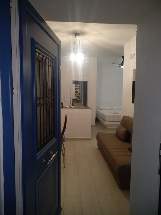 ΕΝΟΙΚΙΑΖΟΜΕΝΑ ΔΩΜΑΤΙΑ ΞΕΝΟΔΟΧΕΙΟ ΟΙΝΟΥΣΣΕΣ OINOUSSES-ROOMS.GR